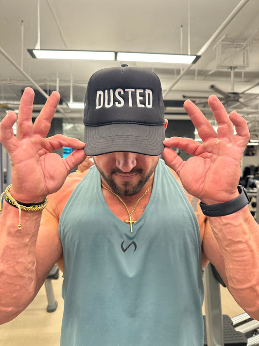 DUSTED HAT
